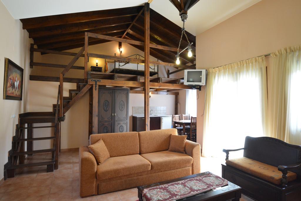 Guesthouse Rodamos تاكسيارشيس المظهر الخارجي الصورة